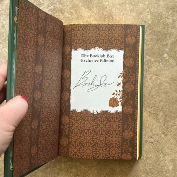 Gold Spun | The Bookish Box Edition - Picture 4 of 4